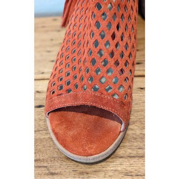 Matisse REVOLVE Indie Cutout Booties in Rust Suede with Tassel Womens Sz 9.5 main image 11
